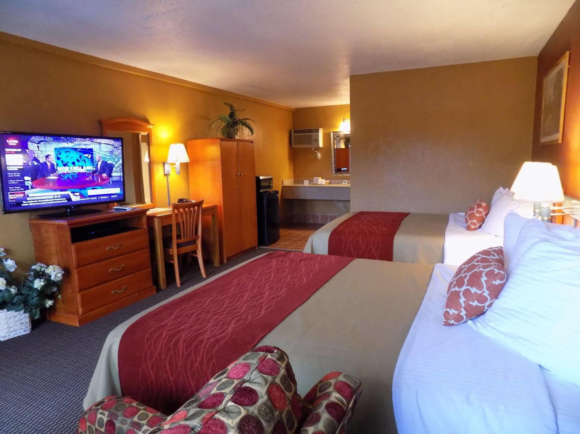 Virginia Inn Лоренс Экстерьер фото