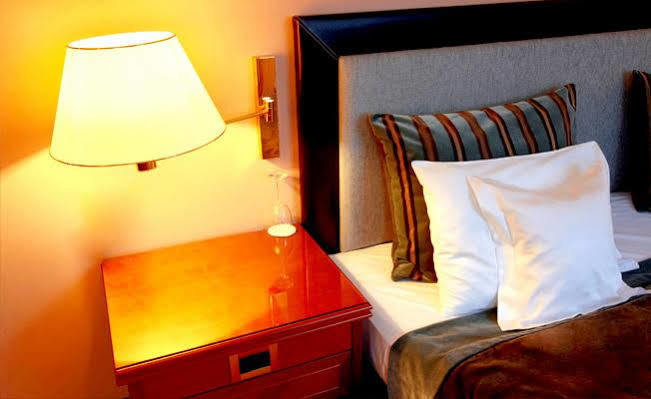 Virginia Inn Лоренс Экстерьер фото