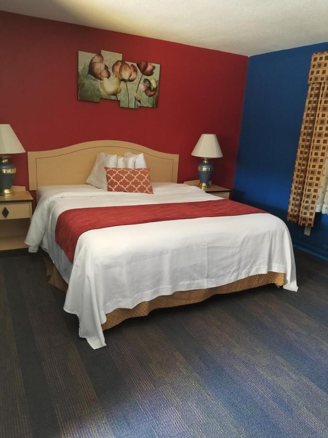 Virginia Inn Лоренс Экстерьер фото